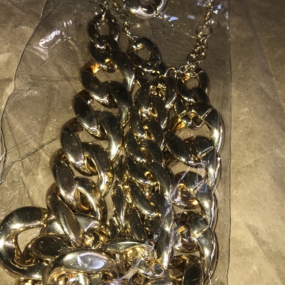 ➕5 set ROXANNE LAYERED GOLD LINK NECKLACE SET➕ NWT - Picture 4 of 5